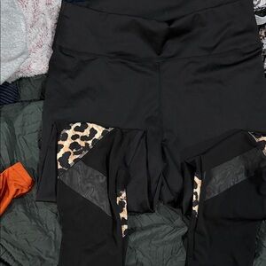 SHEIN Black and Leopard Print Leggings